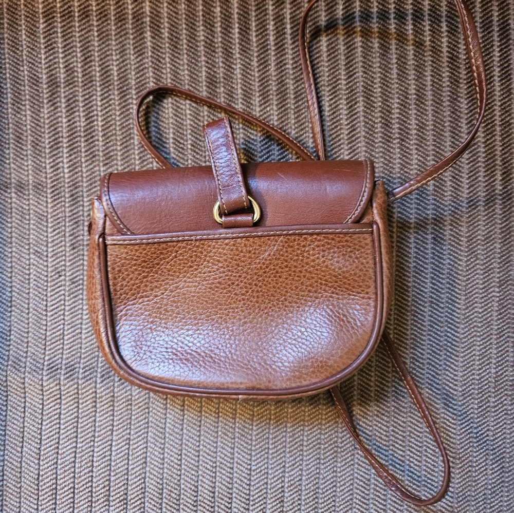 Delfino Leather Cross Body Bag - Picture 2 of 4